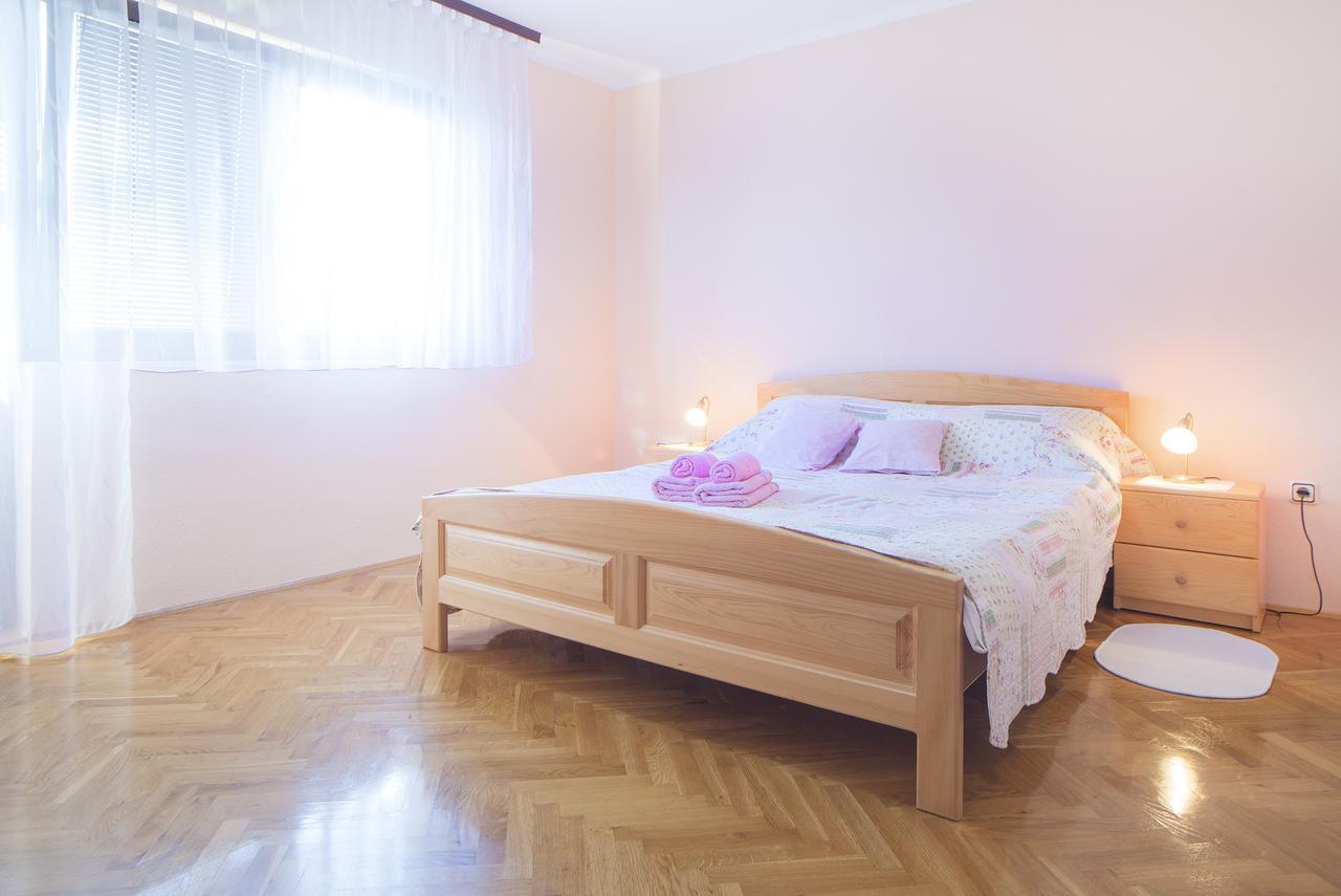 Apartment Ante สลูน ภายนอก รูปภาพ